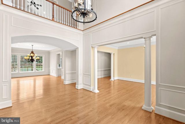 11913 CHAPEL RD, Clifton, VA 20124