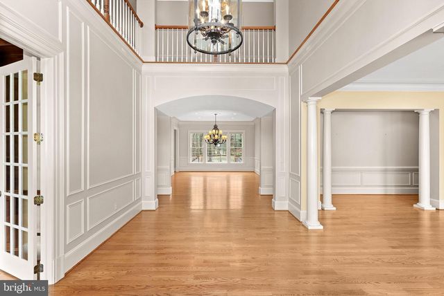 11913 CHAPEL RD, Clifton, VA 20124
