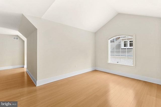 11913 CHAPEL RD, Clifton, VA 20124