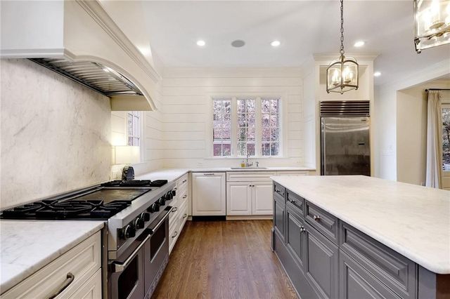 210 Nelson Ferry Road, Decatur, GA 30030