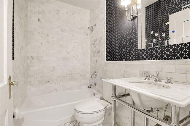 210 Nelson Ferry Road, Decatur, GA 30030