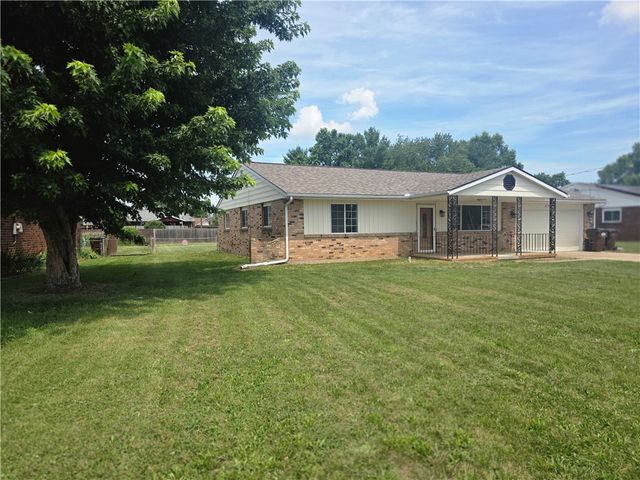 8206 Meadowlark Drive, Carlisle, OH 45005