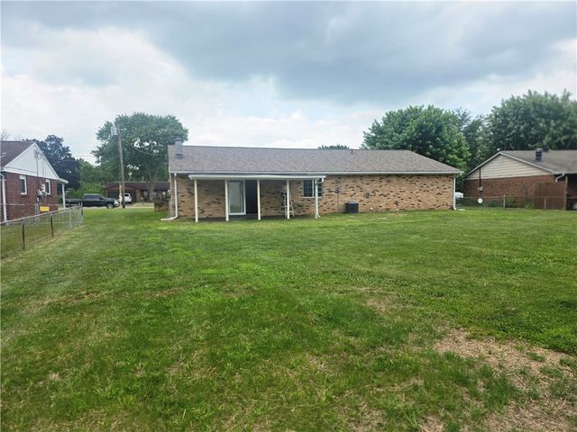 8206 Meadowlark Drive, Carlisle, OH 45005