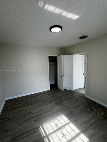 2734 SW 30th Ct 3, Miami, FL 33133