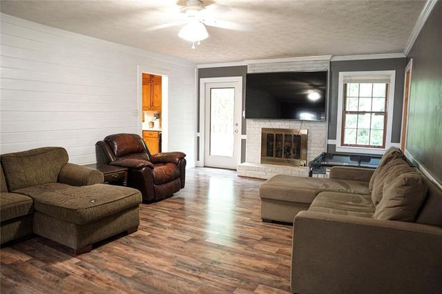 4025 Derby Drive, Cumming, GA 30040