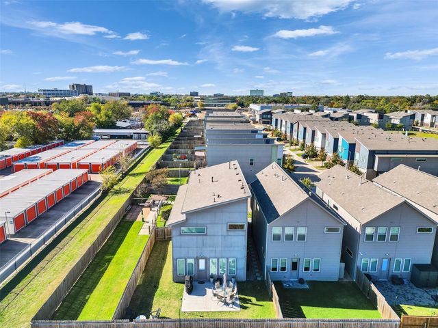 5702 Rucio Lane, Houston, TX 77092