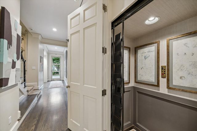 2623 Sutton Court, Houston, TX 77027