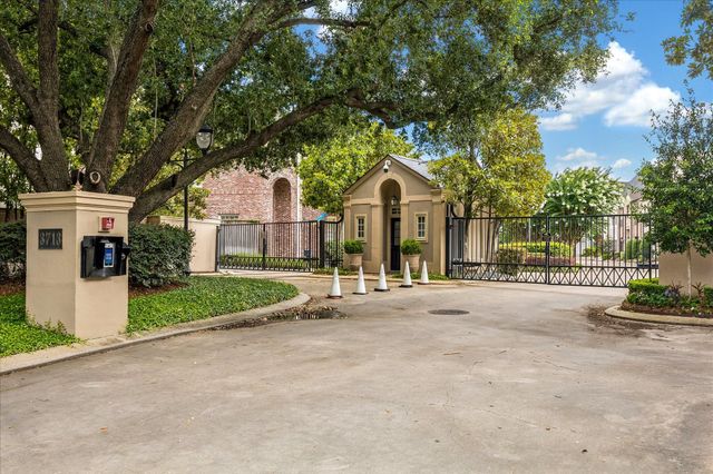 2623 Sutton Court, Houston, TX 77027