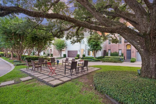 2623 Sutton Court, Houston, TX 77027