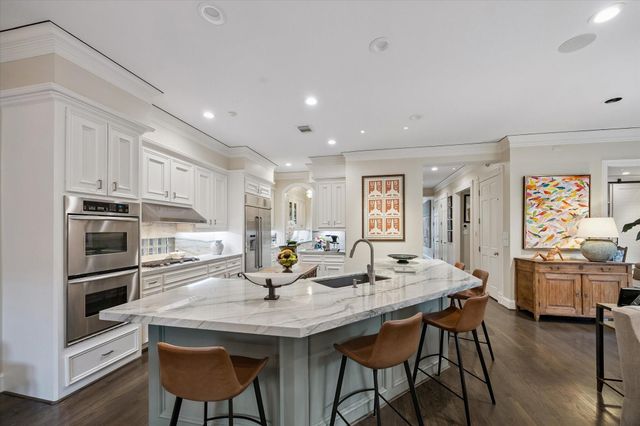 2623 Sutton Court, Houston, TX 77027