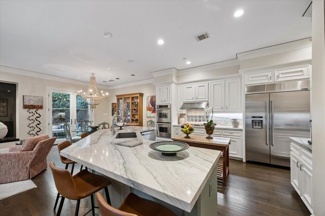 2623 Sutton Court, Houston, TX 77027