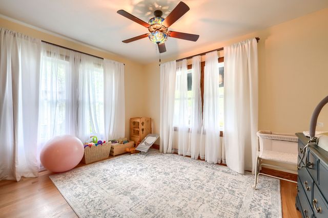 919 N Clinton Avenue, Dallas, TX 75208