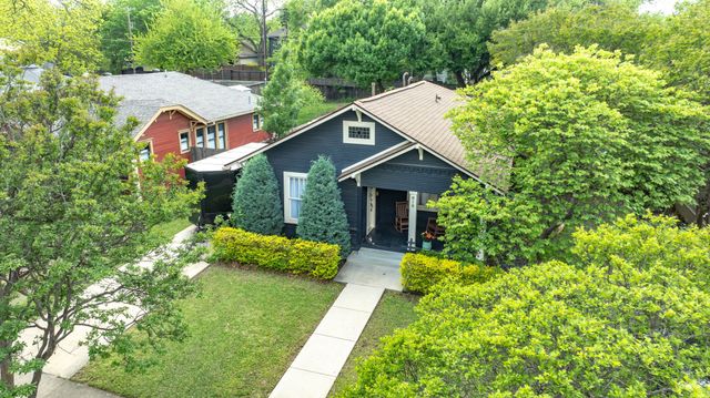 919 N Clinton Avenue, Dallas, TX 75208