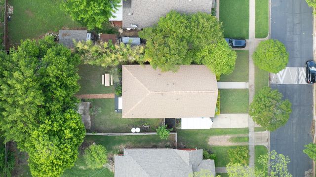 919 N Clinton Avenue, Dallas, TX 75208