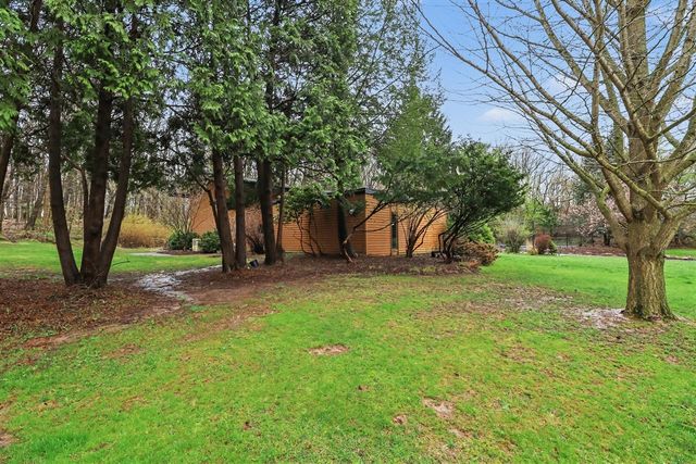 2353 Blueberry Lane, Ann Arbor, MI 48103