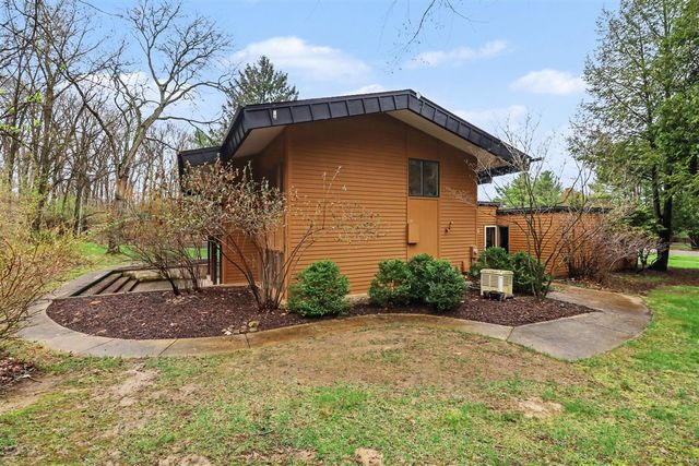 2353 Blueberry Lane, Ann Arbor, MI 48103