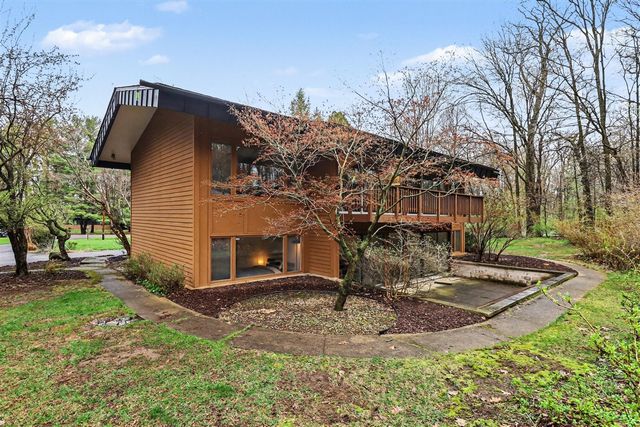 2353 Blueberry Lane, Ann Arbor, MI 48103