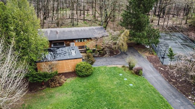 2353 Blueberry Lane, Ann Arbor, MI 48103