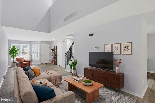 32 FAIRWAY CT, Dover, DE 19901