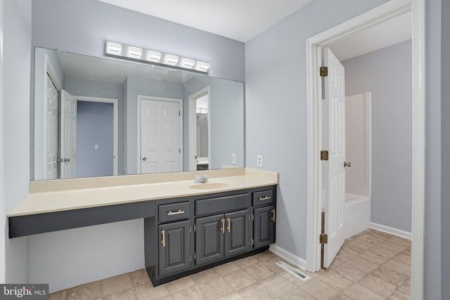 32 FAIRWAY CT, Dover, DE 19901