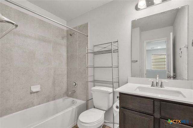 1039 Sand Post Place, San Marcos, TX 78666