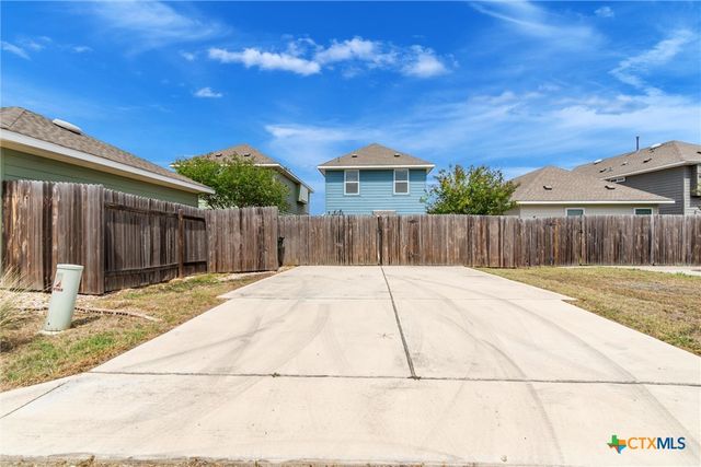1039 Sand Post Place, San Marcos, TX 78666