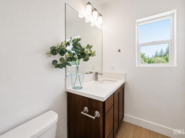 11001 Aimee Way, Bakersfield, CA 93312