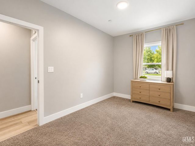 11001 Aimee Way, Bakersfield, CA 93312