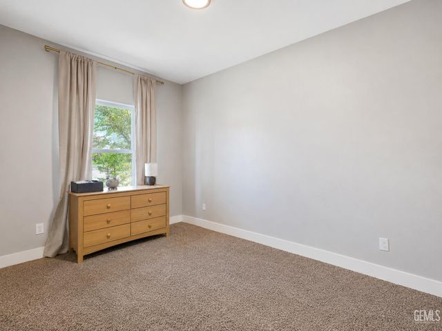 11001 Aimee Way, Bakersfield, CA 93312
