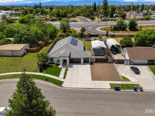 11001 Aimee Way, Bakersfield, CA 93312