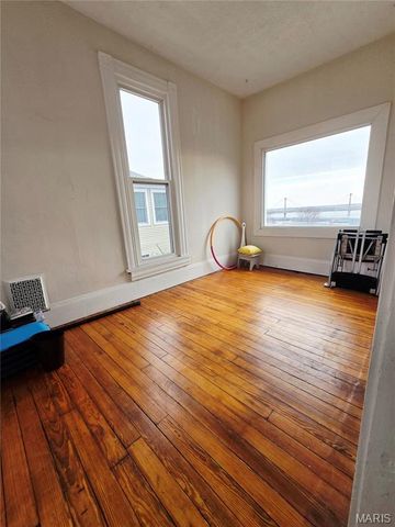 437 E 4th Street, Alton, IL 62002