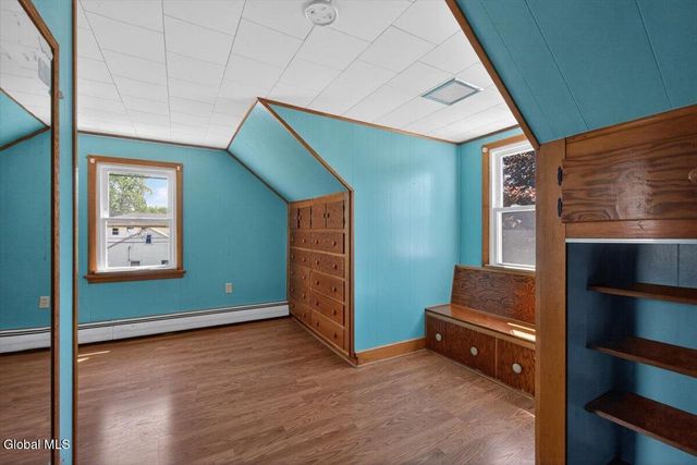 20 Washington Avenue, Halfmoon, NY 12118
