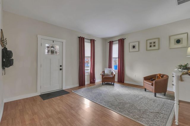 35 Chamberlain Street, Delaware, OH 43015