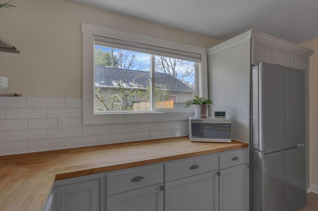 35 Chamberlain Street, Delaware, OH 43015