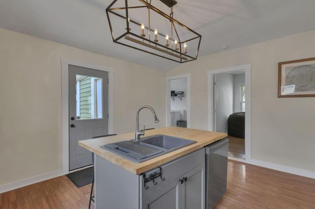 35 Chamberlain Street, Delaware, OH 43015