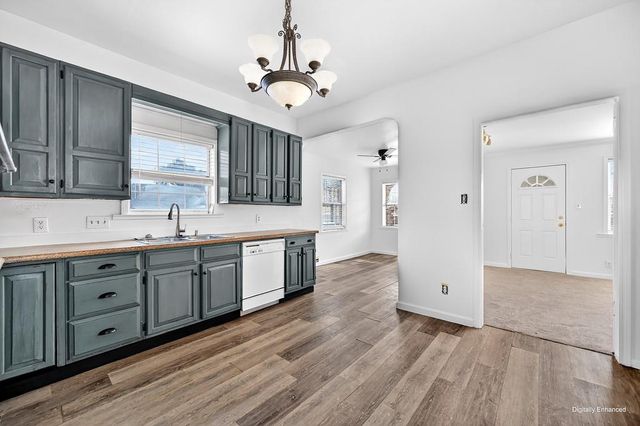 3126 31st St, Sacramento, CA 95817