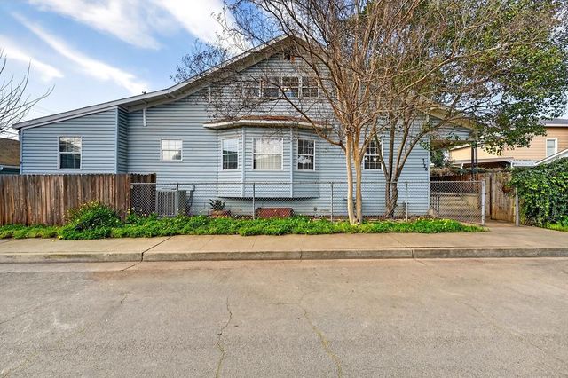 3126 31st St, Sacramento, CA 95817