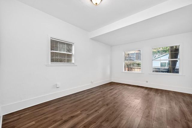 3126 31st St, Sacramento, CA 95817