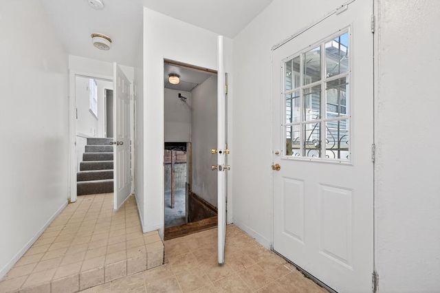 3126 31st St, Sacramento, CA 95817