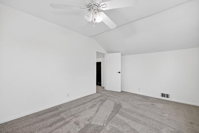 3126 31st St, Sacramento, CA 95817