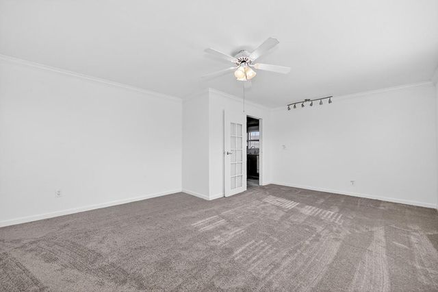 3126 31st St, Sacramento, CA 95817