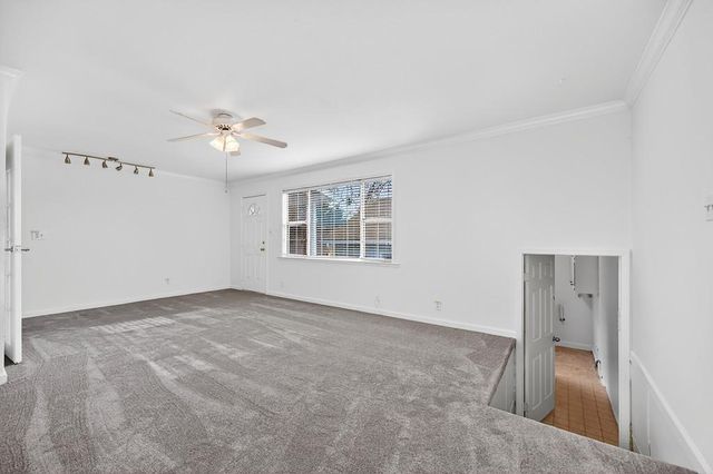 3126 31st St, Sacramento, CA 95817