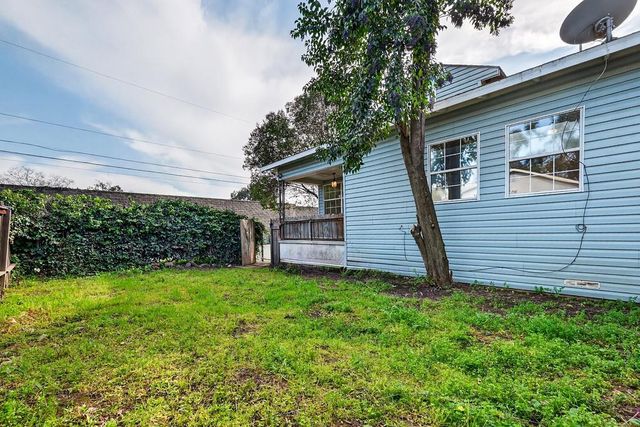 3126 31st St, Sacramento, CA 95817