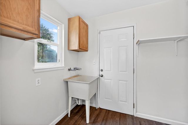 3126 31st St, Sacramento, CA 95817