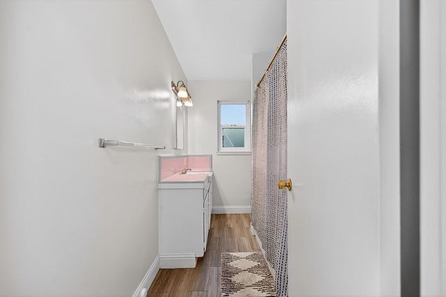 3126 31st St, Sacramento, CA 95817