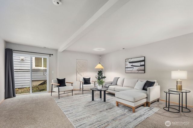 14627 SE 189th Place, Renton, WA 98058