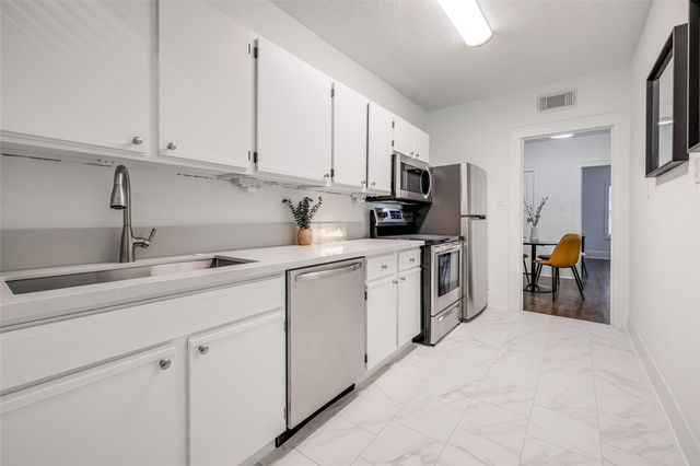 601 Bomar Street, Houston, TX 77006