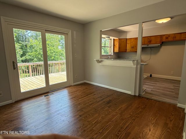 205 Elm St, Clinton, TN 37716
