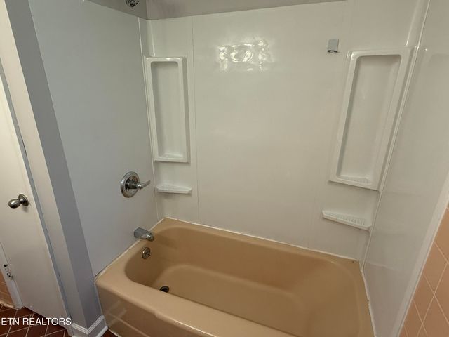 205 Elm St, Clinton, TN 37716