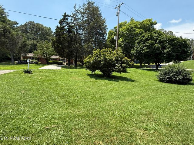 205 Elm St, Clinton, TN 37716